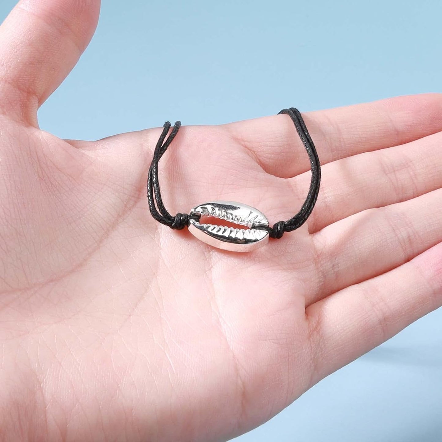 Boho Layered Suede Choker Necklace Black Leather Shell Necklace Silver Sea Shell Necklace Short Minimalist Collar Necklace Chain Jewelry for Women Beach Lover Gifts