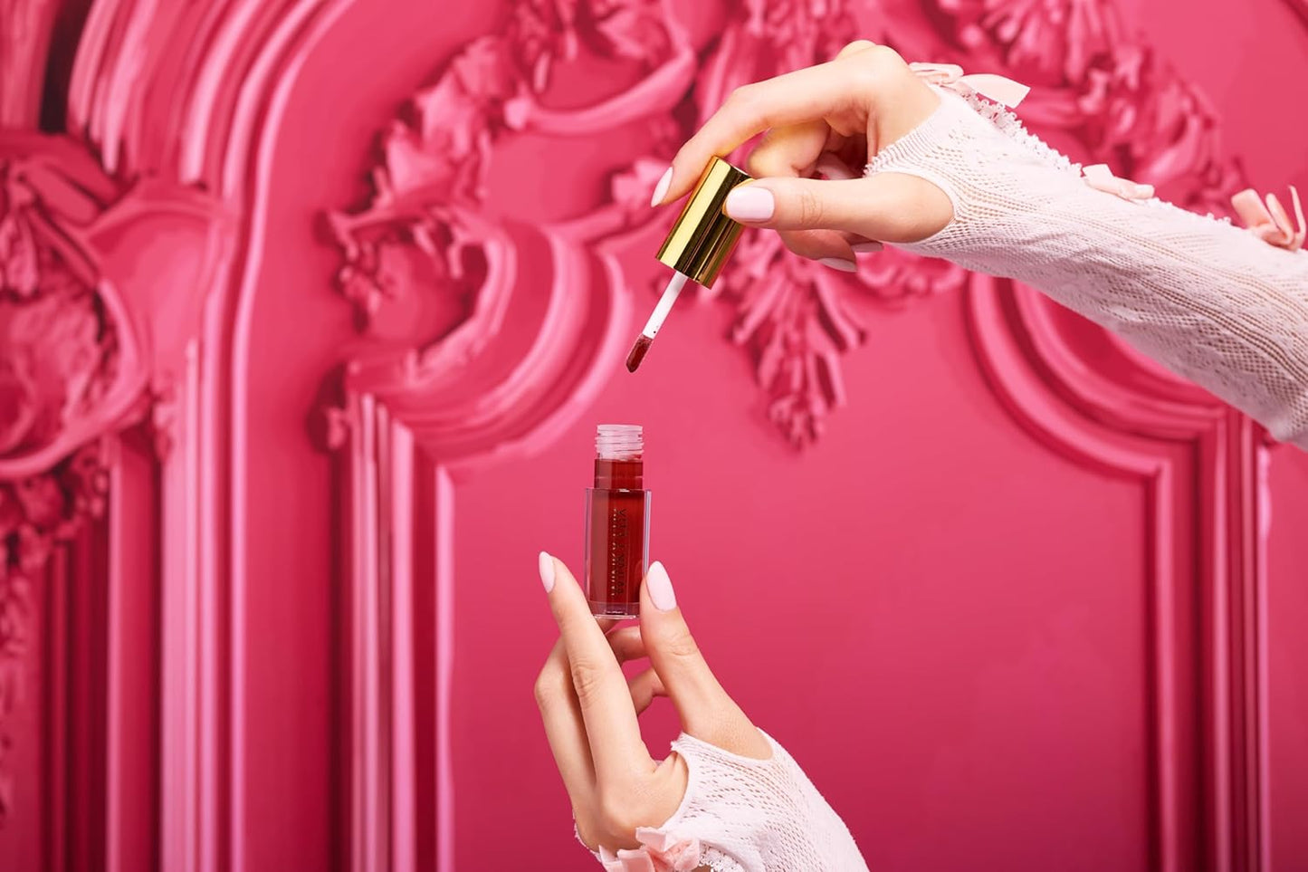 Winky Lux Enchanted Very There Lip Oil - Hydrating Nude Brown Tint with Jojoba Oil, Non-Sticky Glossy Lip Oil, Tinted Brown Gloss for Juicy Lips & Soft Vanilla Scent